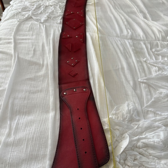 Red Leather Low Waist Belt S/M - Picture 4 of 5